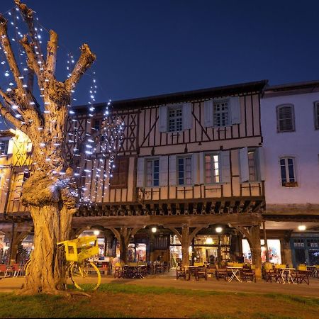 La Maison Des Consuls Bed and Breakfast Mirepoix  Exterior foto